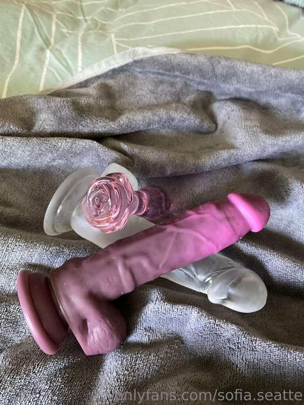 I’m happy to announce a new member of my sex toy family, the..