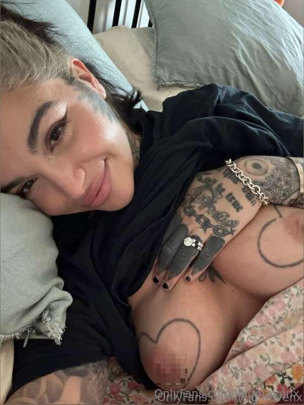 leighravenx main image