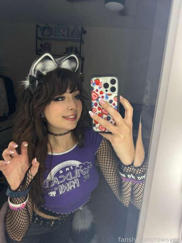 rate my fit for today 🙈