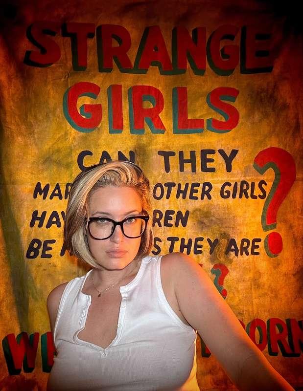 A little preview of my birthday photo shoot. This was the li..