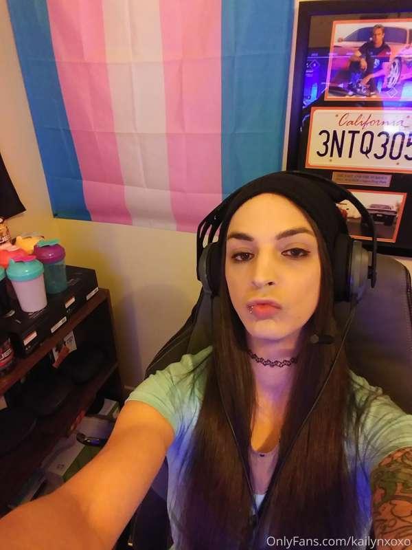 I am so sorry i have not been active everyone! I started wor..