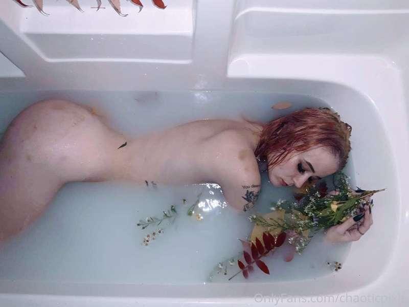 chaoticpixie image #0