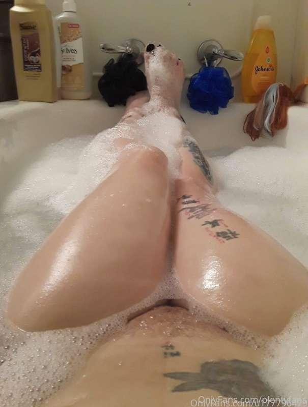 fun sized
@u177796479
I am a very BI 34 year old milf ready ..