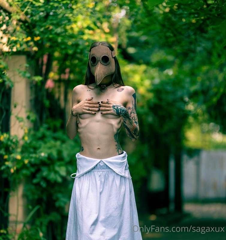 • TALK BIRDIEEE TO ME •