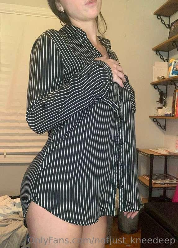 Good morning 😁 love shirts this size.. so it’s a even better..