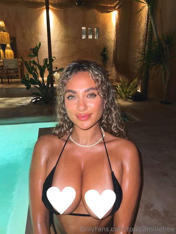 The hearts are removed on my VIP page...come and see 👀👇🏽

@t..