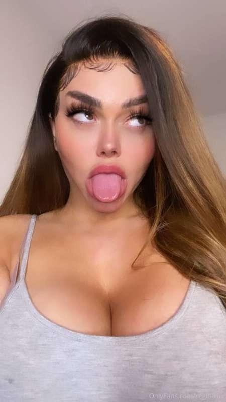 Wanna put something in my mouth? 💦 DM me