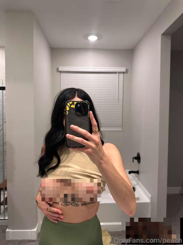 Come play with me, I want to flash you 🤭😇