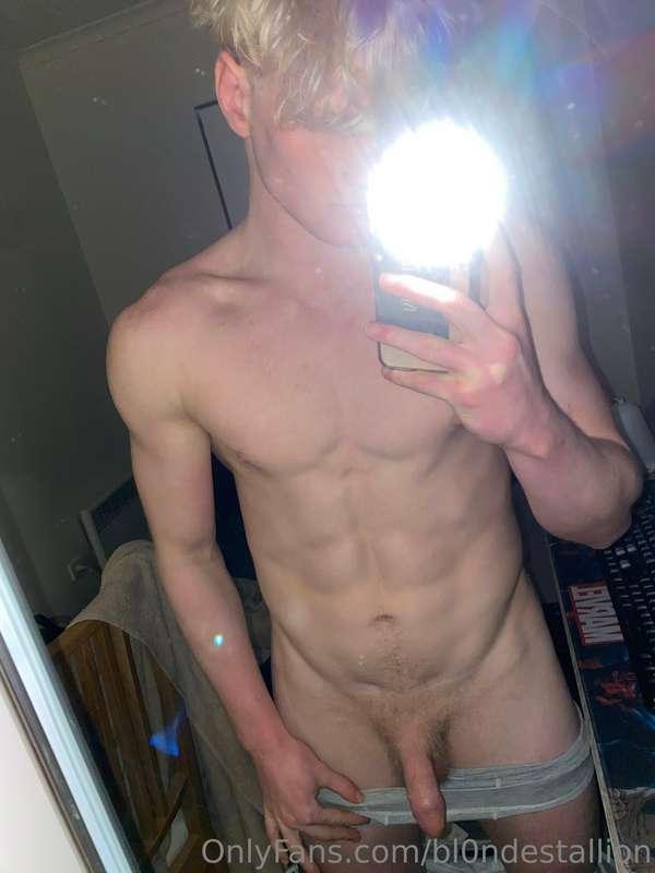 Just fucking busted all over myself, come lick it up 🙈🍆💦
