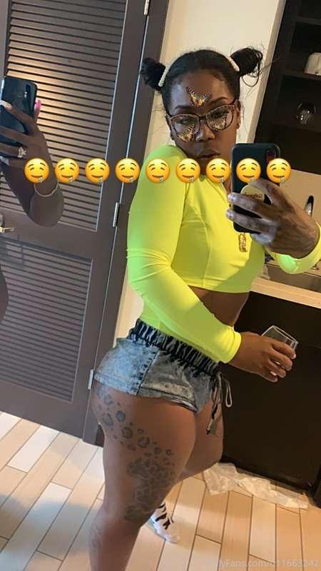 Im in a dick sucking mood 🤤