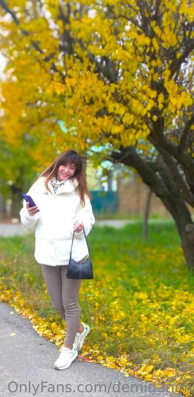 Autumn is the dreams of leaf fall. ….ℒℴѵℯ…………ℒℴѵℯ …ℒℴѵℯ ℒℴѵℯ..