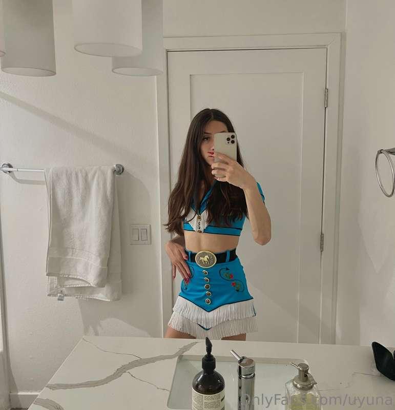 got this new lingerie ☺️ only thing i have to do now is ride..