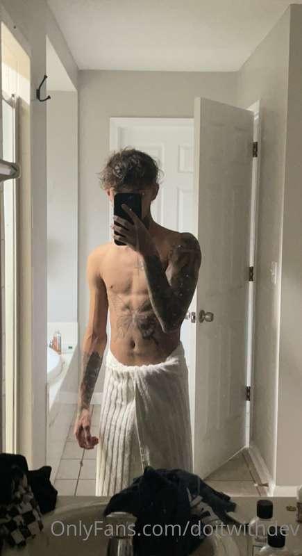 add my snapchat :) @TheyEnvyD3v