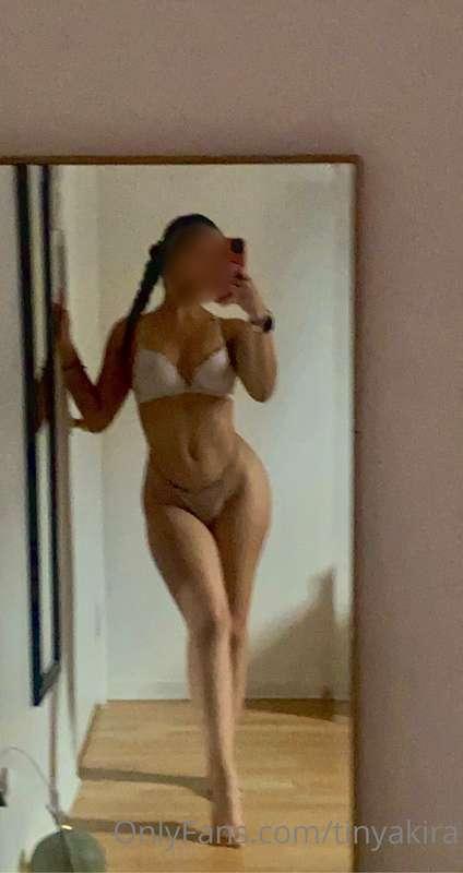 Come play with me 😘