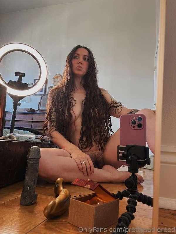 A few outtakes from the alligator suitcase 🧳