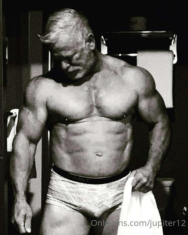 Can someone help with washing my backside