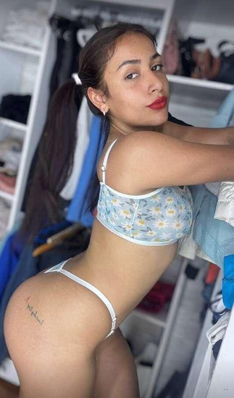 Hi babe I'm @natalystorm   ✨I hope to infect you with my ene..