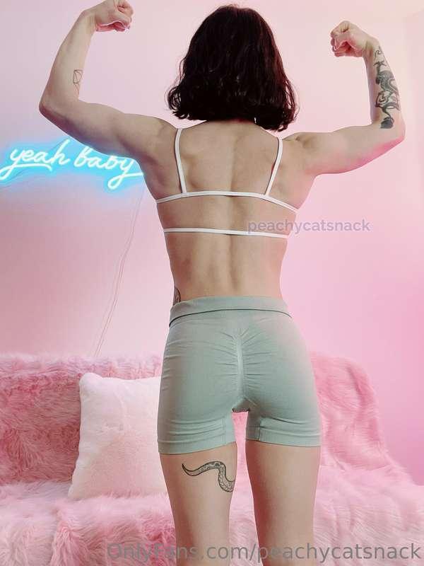 peachycatsnack image #5