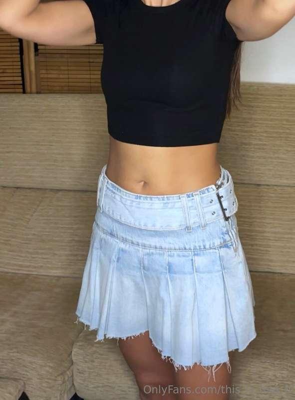 Can you decipher this message?🍈 N🌮 🌊🌹N🍇 N 🍕N🌮⭐️Send me a dm ..