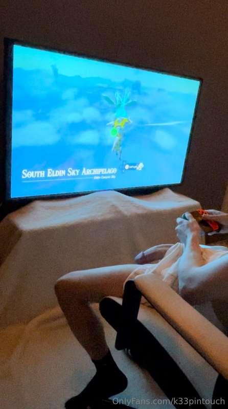 Have you ever wanted to watch me play video games while nake..