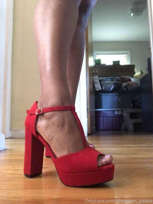 ✨Attention ✨all loyal subjects and lowly peasants tomorrow i..