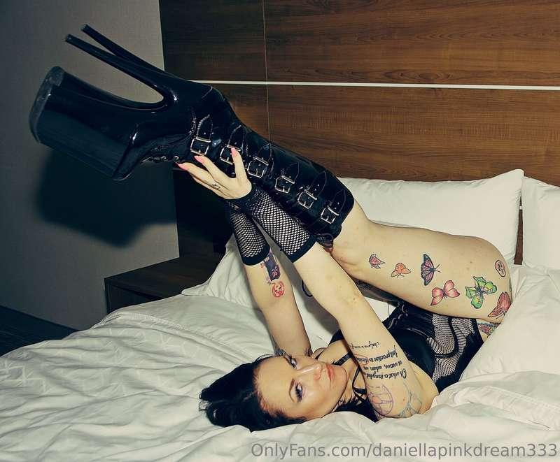 Happy Thanksgiving to my American fans and friends 🩷 today a..