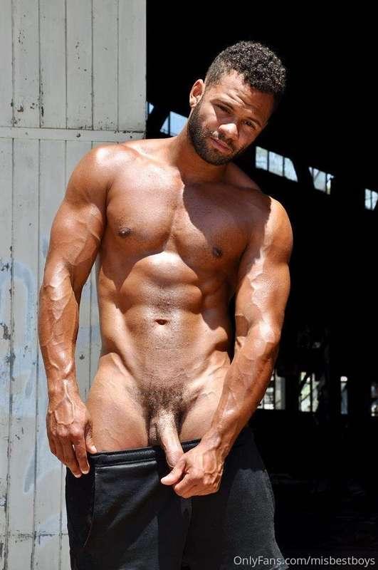 What muscle are you most interested in? @reegswood 🍌🍌🌶️🌶️ Qu..