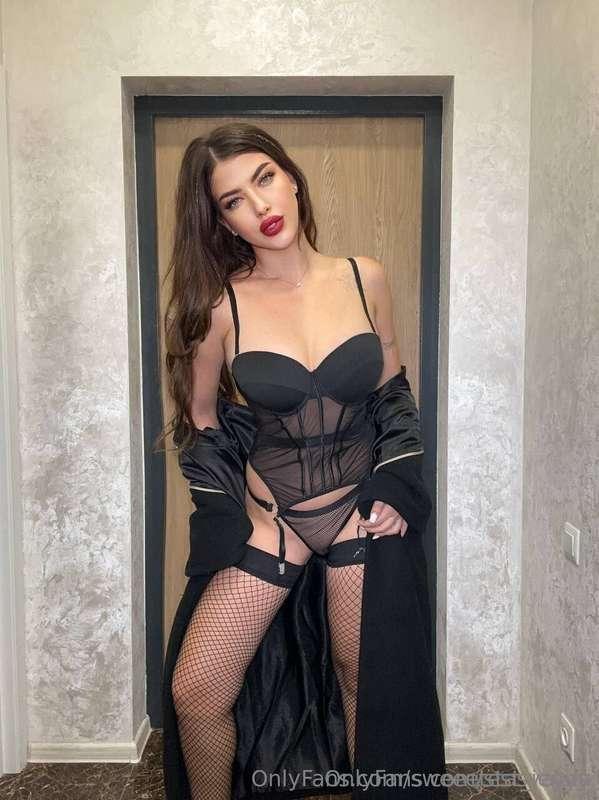 GORGEOUS SEXY @sweeetest_jenny IS HOTTEST GIRL ON THE OF😈 SH..