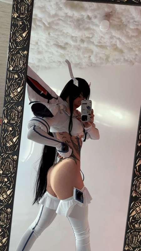 Sneak Peek and HUGE PREVIEWS 💦