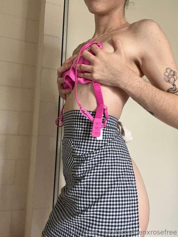 Follow my public Snapchat https://snapchat.com/t/RV8Yt1v6  A..