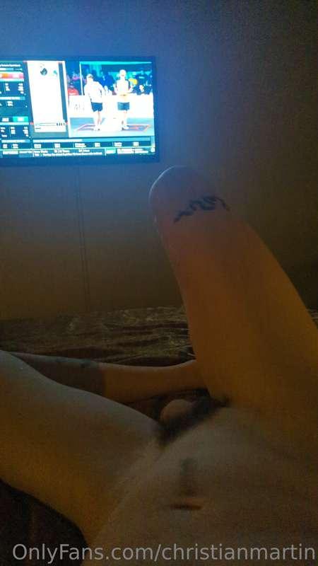 I wish they had porn in my hotel room