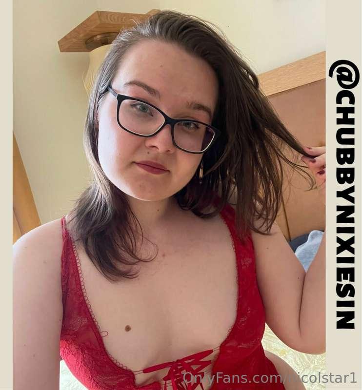 @chubbynixiesin BAD GIRL...deserve some SPANKING fun😈🔥#ad