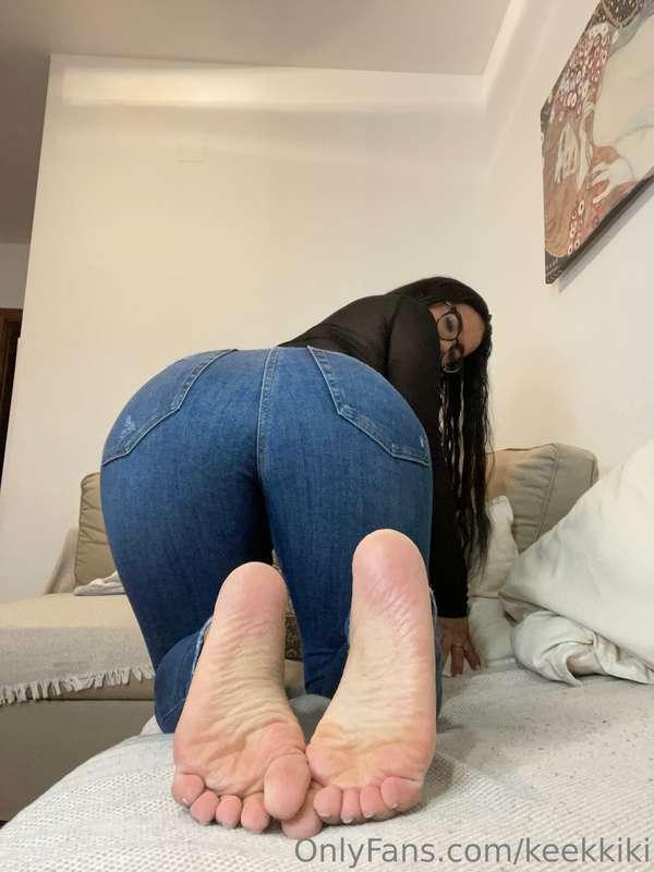 Papi...have we ever sexted? I got some special deals running..