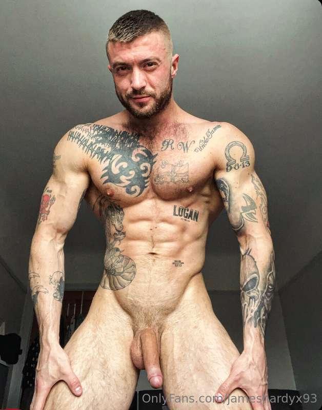 Keep eye contact whilst you do it 😈😈