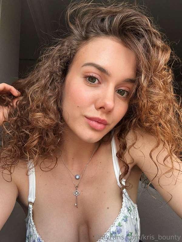 Curly hair - curly minds..... 😈 