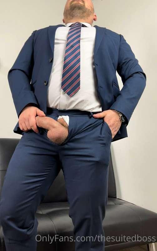 thesuitedboss image #4