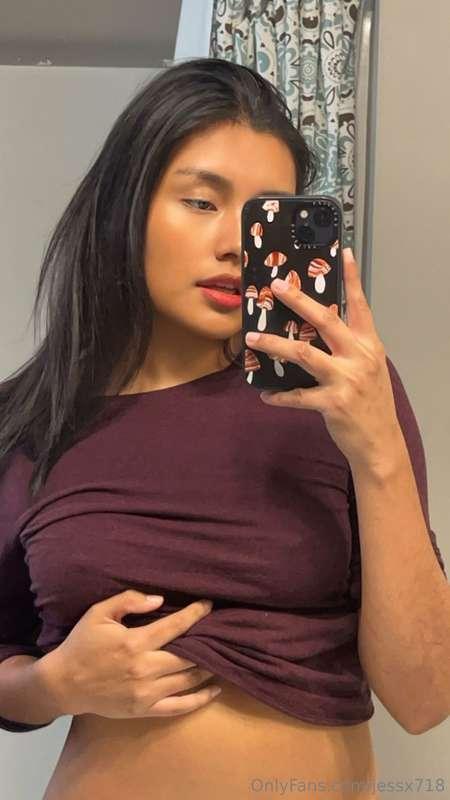 Anyone who tips more than $5 under this post gets some ✨free..