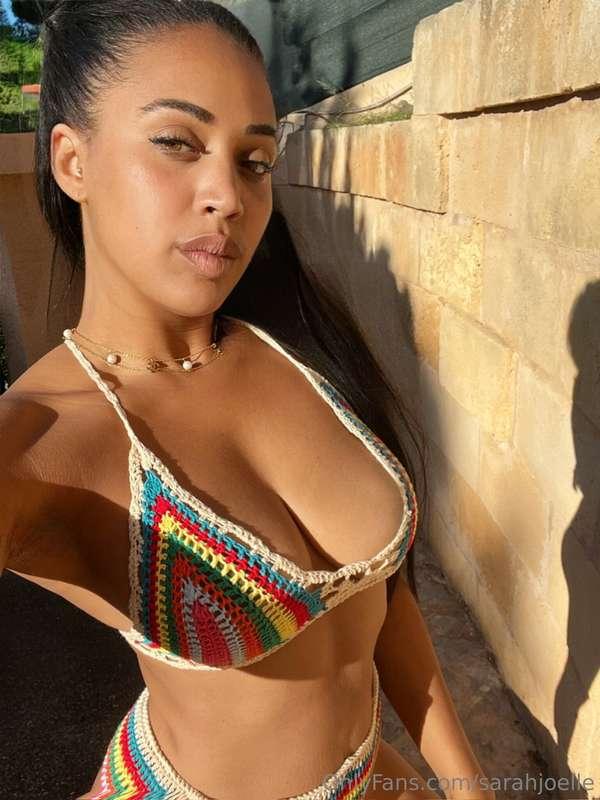 😗