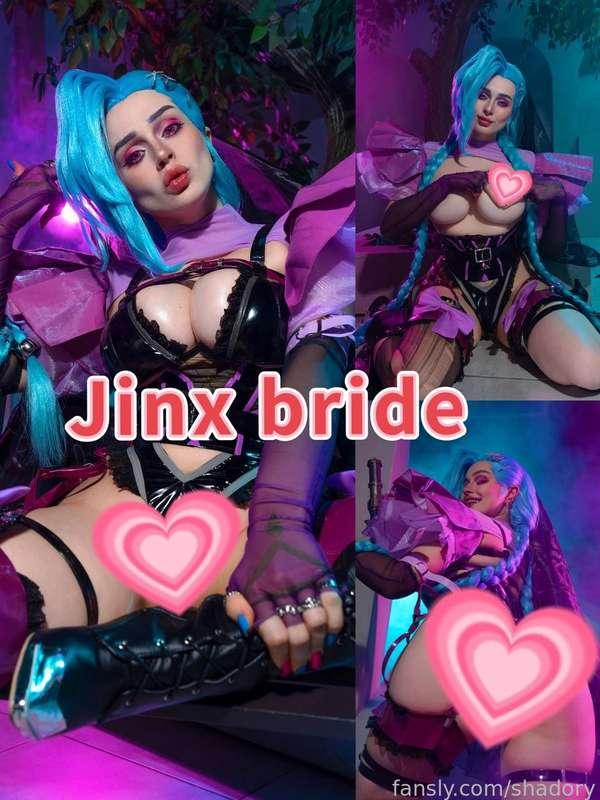 Hello, my sweet love. Crazy charming Jinx has grown up, grown boobs and an ass, so her body has become insanely tempting and sexy. Looking at her, you think about one thing: she must definitely be mine! And she... Agrees...😌BOOM! BELIEVE IT? Now you are in her possession and she will control you like a spineless puppet 🤪
This photo shoot turned out INSANELY COOL! Seriously, it is among my top favorites. You should definitely watch how I pose, trying to make you want to take me right there 🤭 It was very hot during the photo shoot and I was thinking only about how I would like you to see all the charms of my body, burning with desire~ 😜
P.S. One of my favorite photos is the one where I'm upside down, like I'm defeated and asking you to take this matter into your hands, hehe 😄

#Fyp #egirl #jinx #cosplay #bigboobs


