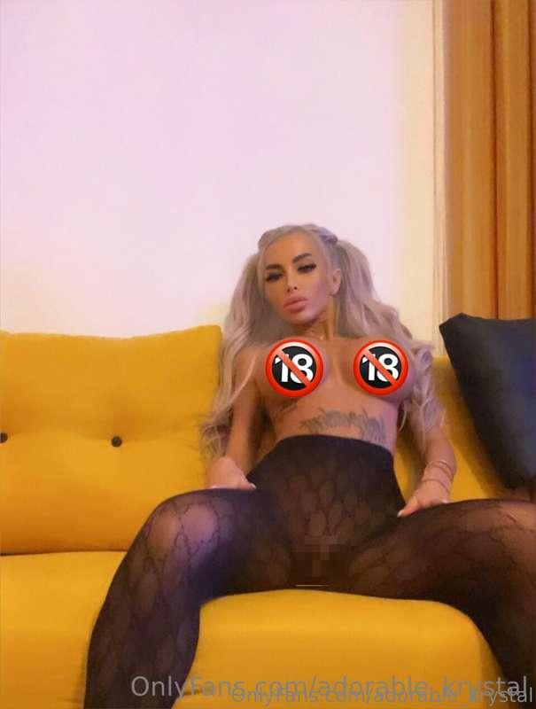 let me be your sexdoll and watch me spreading my legs so you..