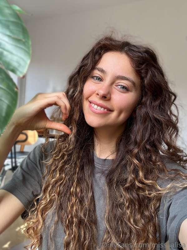 🥰Don’t be shy…Your “hi” might just be the start of something..