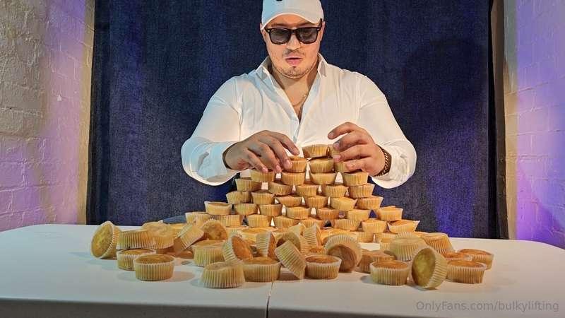 If you ever wonder were I get my double chin from, it's this..