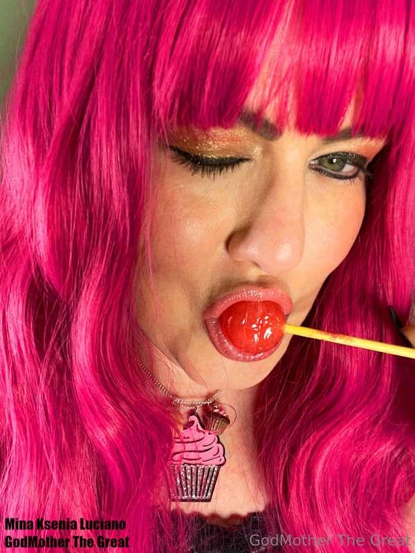 😈Sub to my VIP OnlyFans!😲Get 2 FREE videos upon subscribing ..