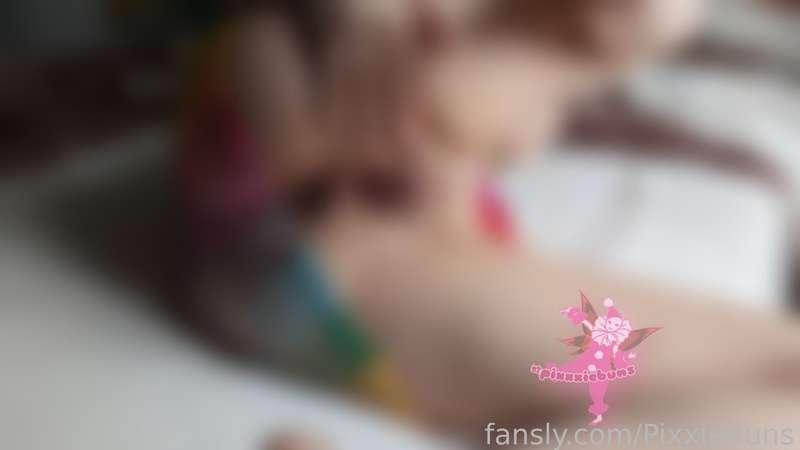 pixxiebuns image #0