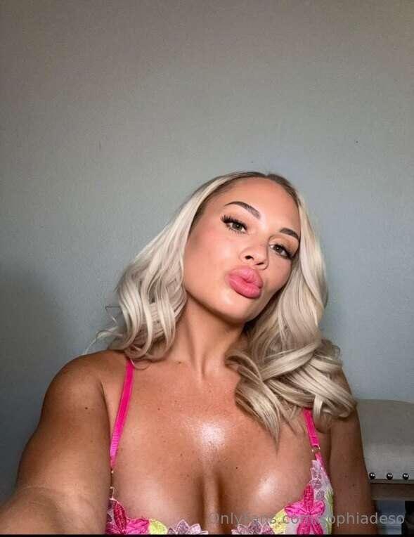 💋