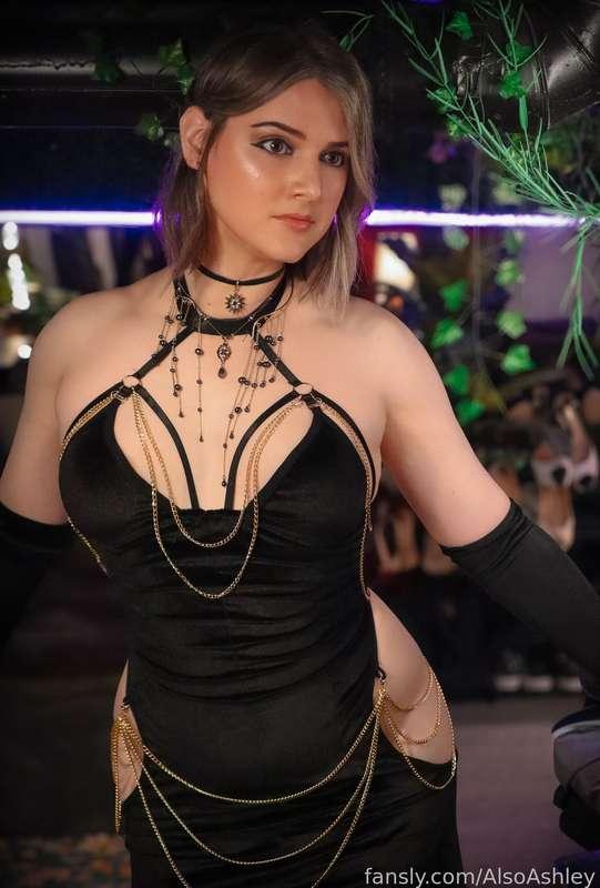 The Internet Dress Arrives... It's gonna be a good week... Just a taste today, but my god are you going to enjoy this week's videos 🥵 #pinup #trans #lingerie #tradwife #tgirl #trap #femboy #feminization #sissy #ass #thicc #mtf #honeybirdette #girlnextdoor #lbd