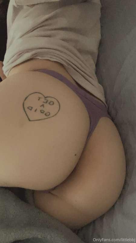 come take a bite 🍑