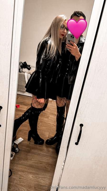 madamlucyyy image #0