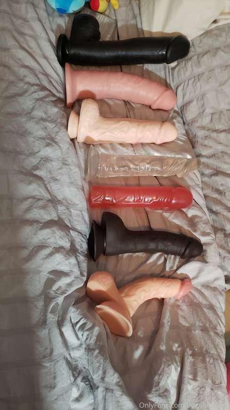 Dildo collection 
I need more🥺💖