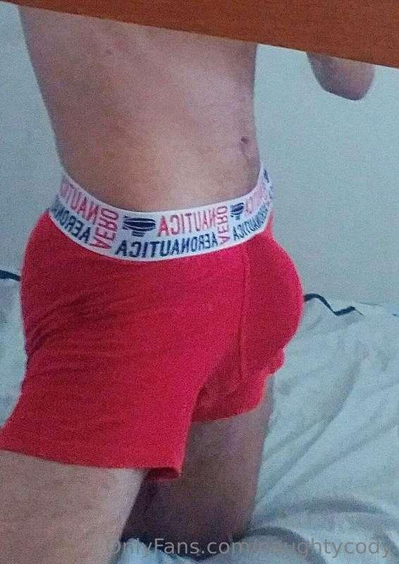 Would you like to take off my underwear with my big bulge?🥵